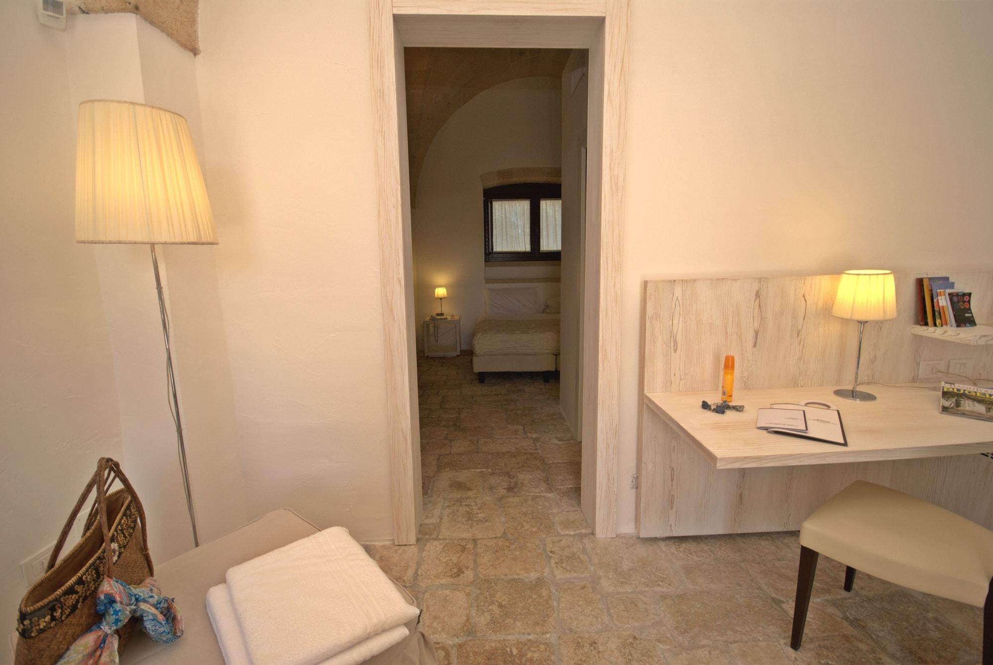 Masseria Corda Di Lana Hotel & Resort Torre Lapillo Exterior photo