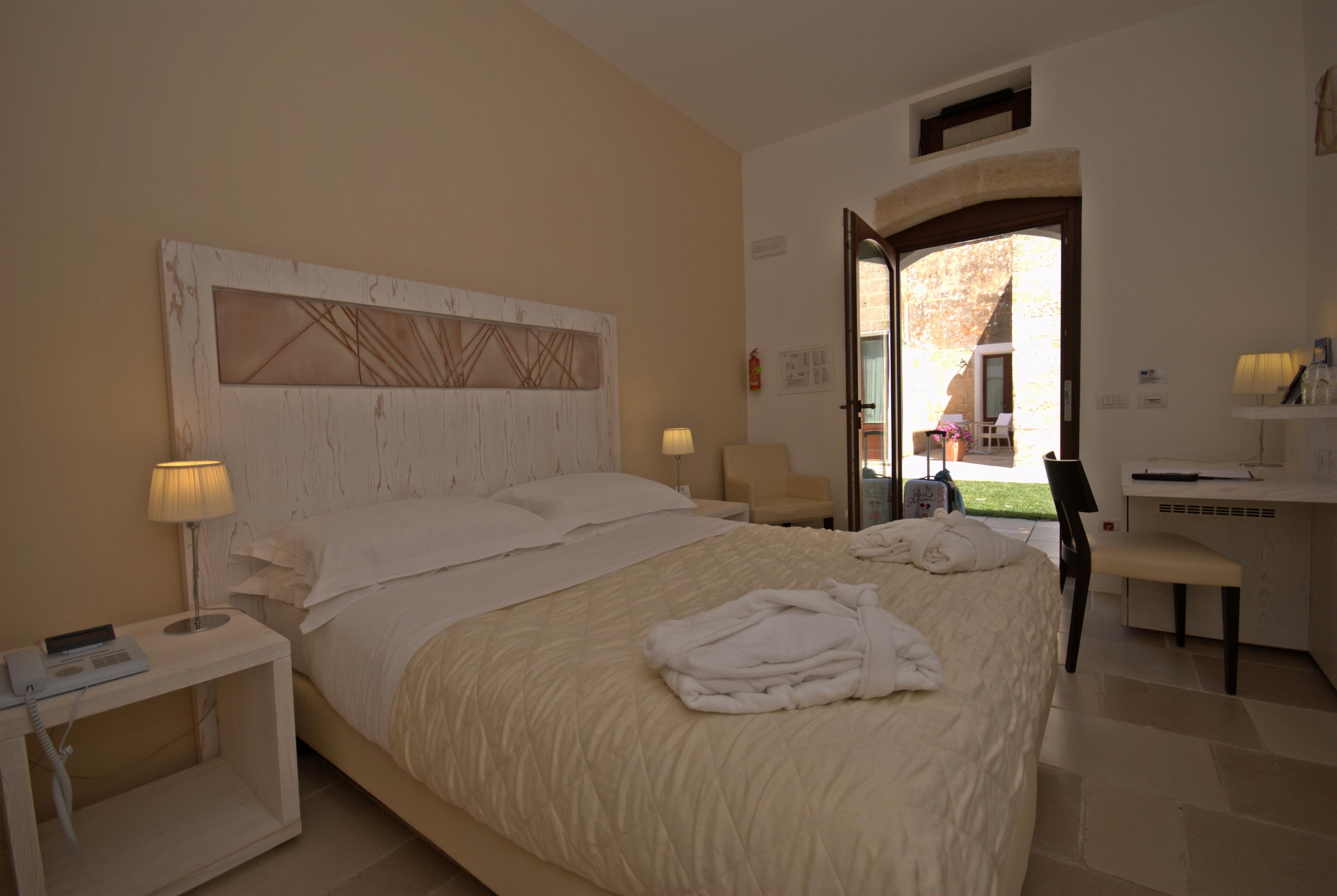 Masseria Corda Di Lana Hotel & Resort Torre Lapillo Exterior photo