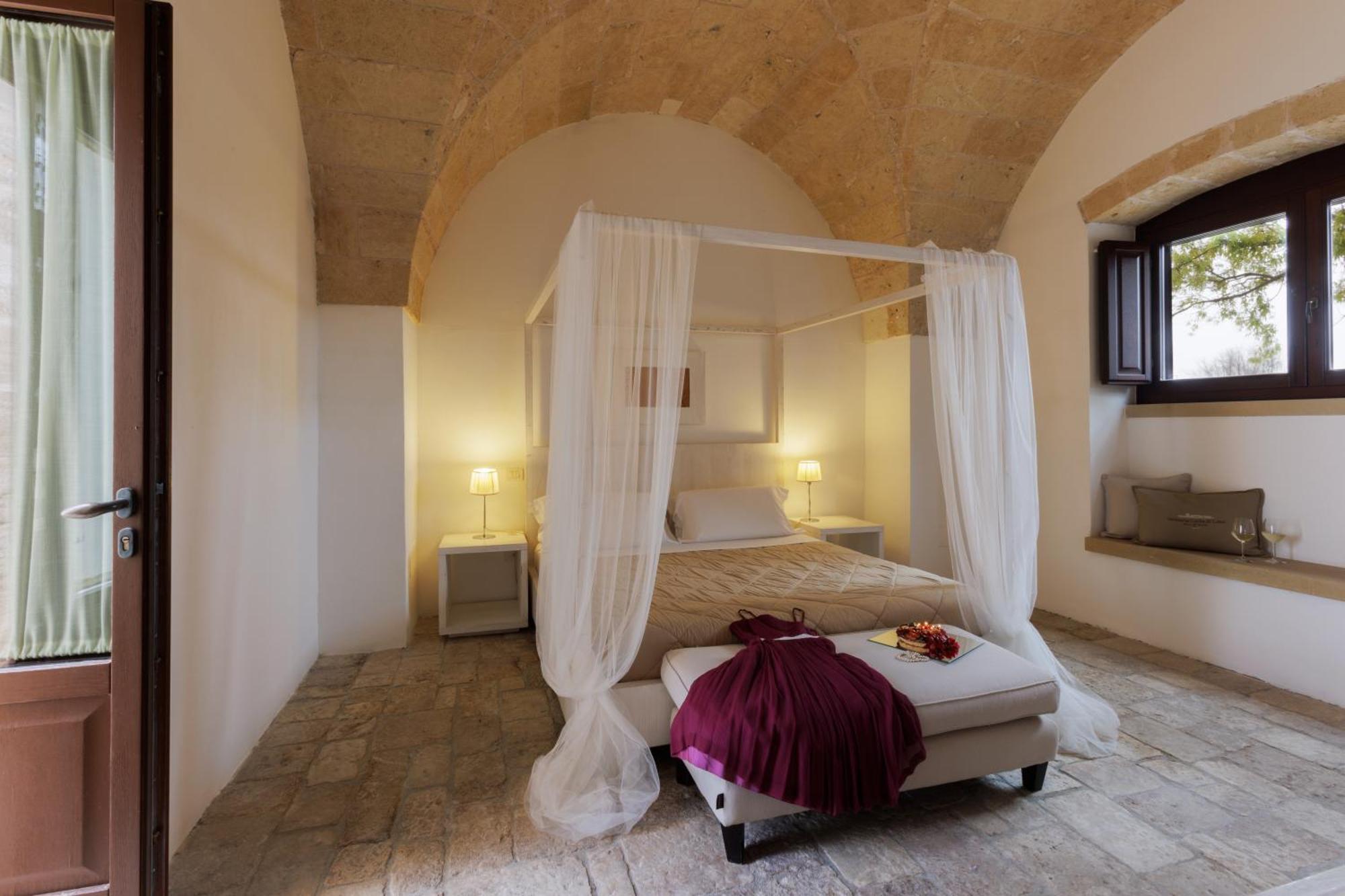 Masseria Corda Di Lana Hotel & Resort Torre Lapillo Exterior photo