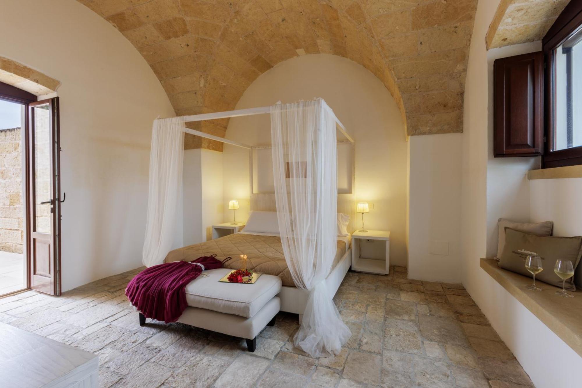 Masseria Corda Di Lana Hotel & Resort Torre Lapillo Exterior photo