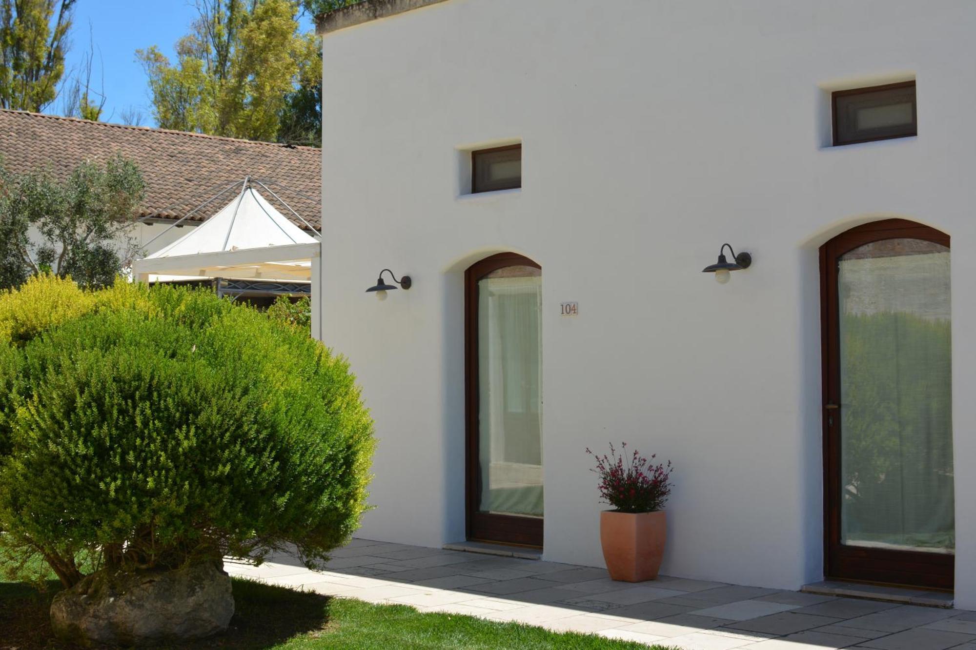 Masseria Corda Di Lana Hotel & Resort Torre Lapillo Exterior photo